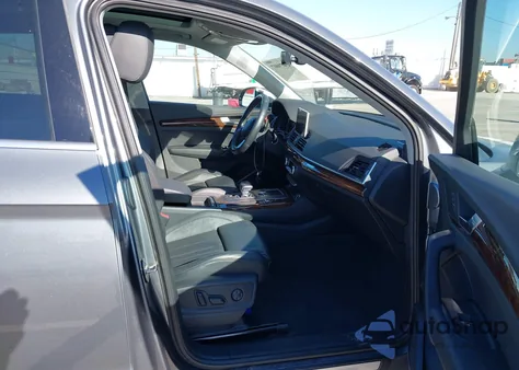 2018 Audi Q5 2.0T Premium/2.0T Tech Premium z USA, uszkodzony, nr VIN WA1BNAFY6J2038068